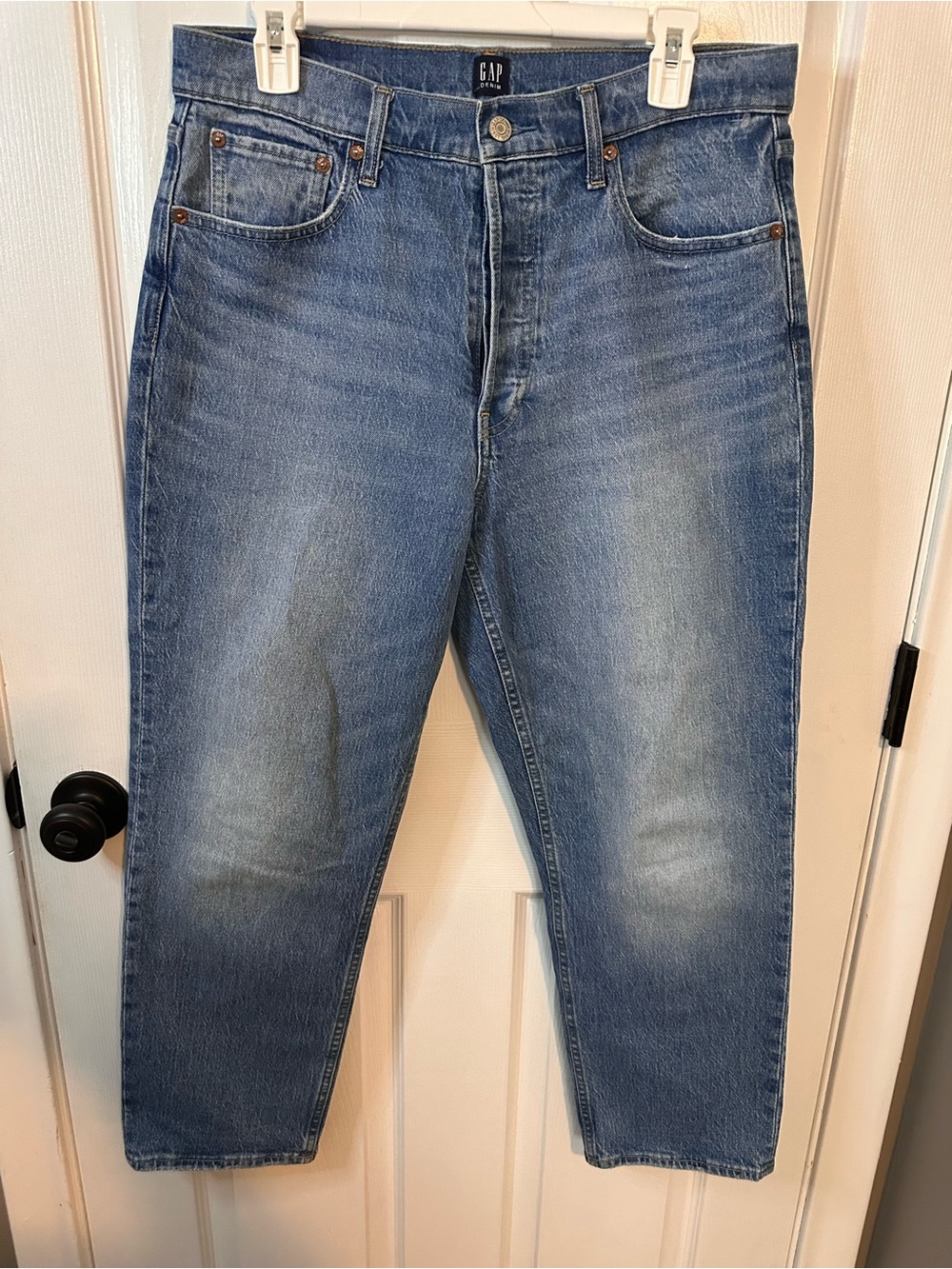 GAP Women’s Straight-Leg Jeans in Faded Blue Denim